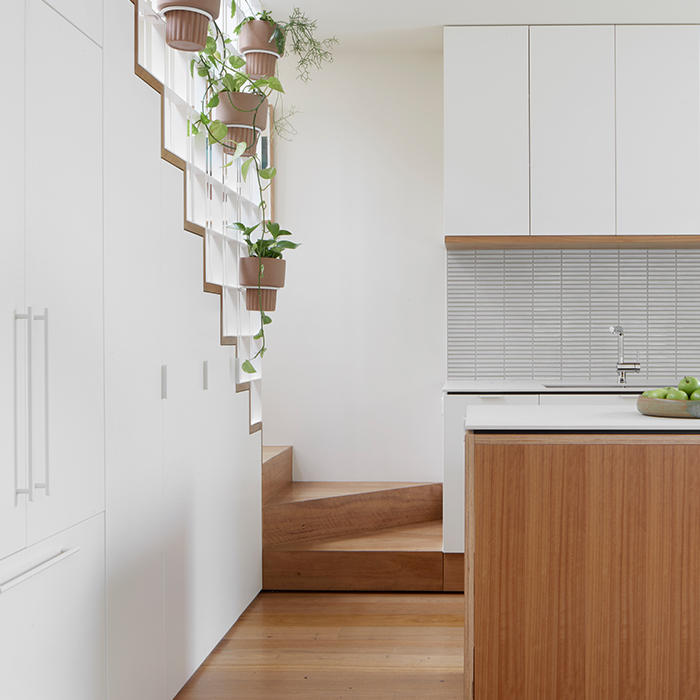 MKB32-J&V-Cabinets-Modern-Cabinets-Web-4