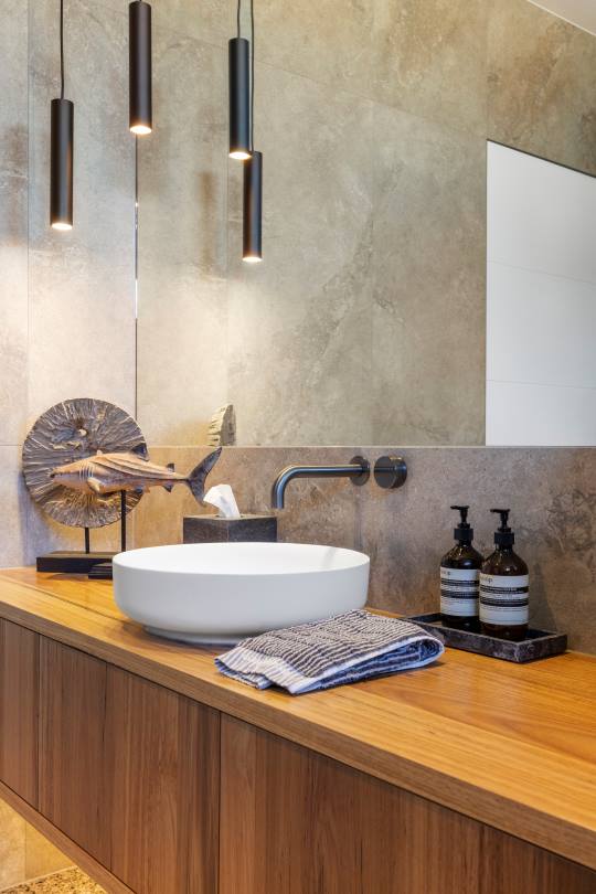 Gippy_Custom_Cabinets Bathroom