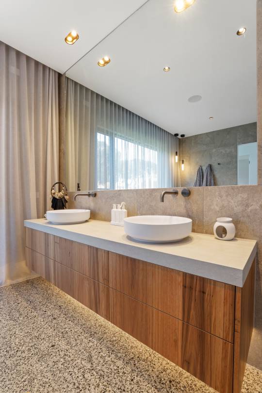 Gippy_Custom_Cabinets Double Sinks