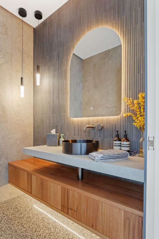 Gippy_Custom_Cabinets Mirror