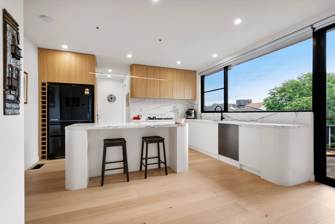 B & F_Cabinets Island