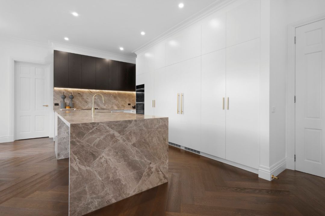 B&F-Cabinets_AngledKitchen B & F_Cabinets Kitchen