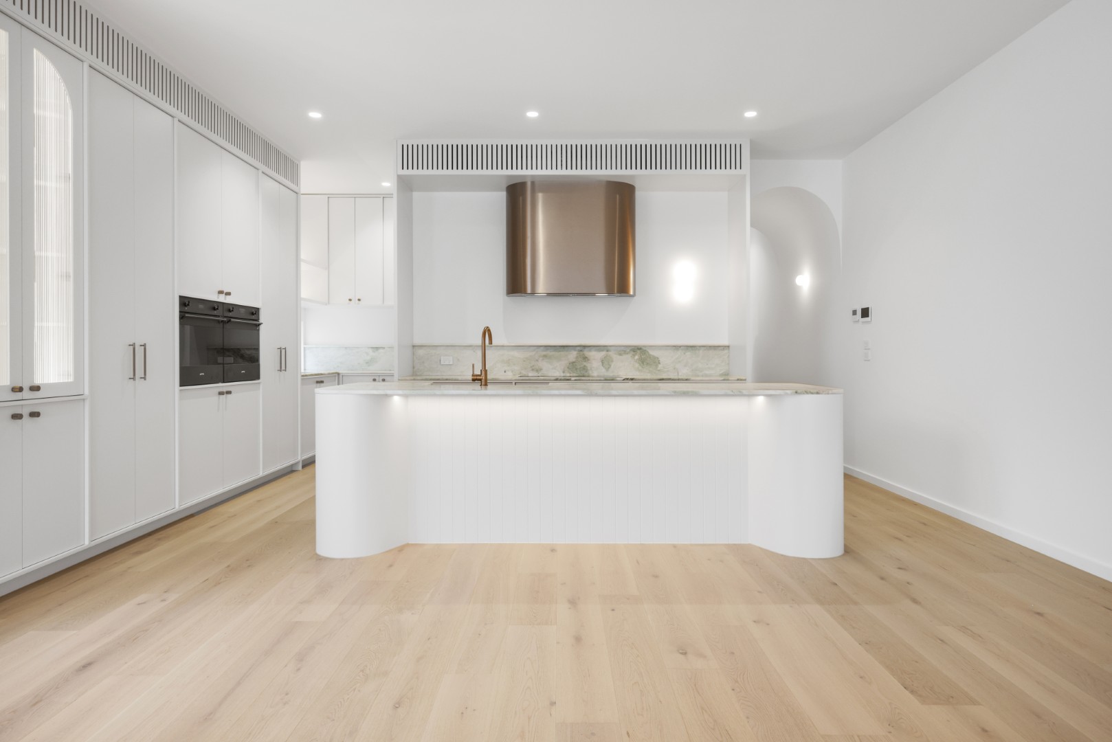 CentrepieceCabinetryStunningBronzeCopperHardwareWithJadeMarbleBenchtopsandCleanWhiteLines2 Centrepiece Cabinetry