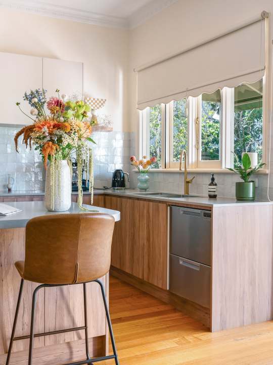 Smith&SmithBlueDesignKitchenwithStunningColoursNaturalTimber&BeautifulDecor2 Smith&SmithKitchens